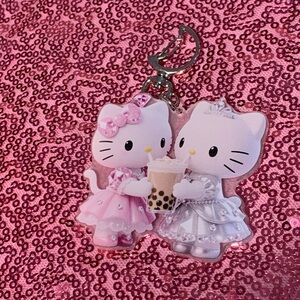 HELLO KITTY ACRYLIC KEYCHAIN CHARM